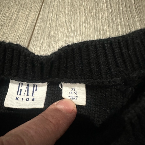 Gap Kids black cable knit sweater dress - Picture 4 of 4